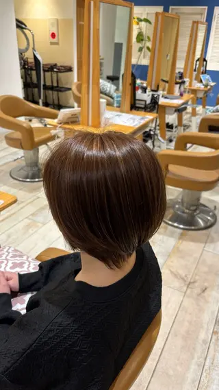 ショート カラー EARTH三鷹 KOKOROのヘアスタイル