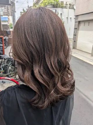 セミロング ヤマシタ ミサキのヘアスタイル