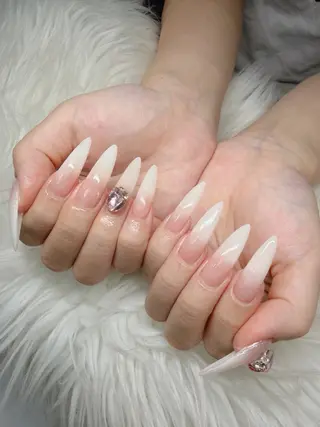 ネイル Lee Nailsのネイルデザイン