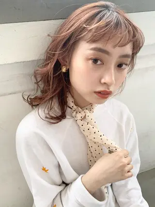 ミディアム カラー パーマ 💓パーマ，💗 レイヤーカットのヘアスタイル
