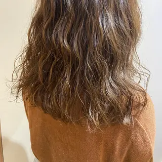 ミディアム パーマ SALTWATER AYARIのヘアスタイル