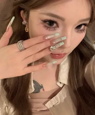 ネイル Luna Gladeのネイルデザイン