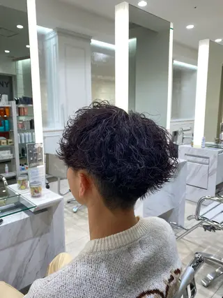 パーマ メンズ スパイラル波巻き パーマ井本汰壱のヘアスタイル