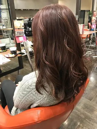 セミロング カラー デザインカラー🌈 高木リョウのヘアスタイル
