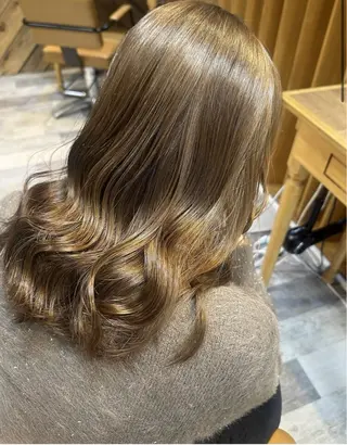 ミディアム カラー 和田 直也のヘアスタイル