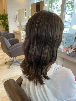 セミロング カラー 東恩納 誠のヘアスタイル