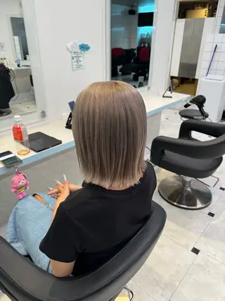 ミディアム カラー 🤎モテ髪&透明感 ミルクティー🥣🤎のヘアスタイル
