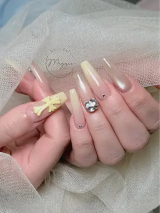 ネイル Maggie Nail🦩のネイルデザイン
