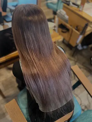ロング カラー Liere Muuのヘアスタイル