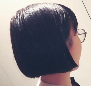 ショート カラー ブリーチ👩🦳/ ✂︎MANAMIのヘアスタイル