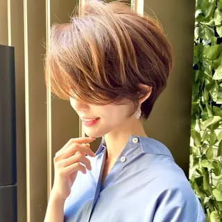ショート 心斎橋/難波ショート 白髪ぼかし 中尾のヘアスタイル