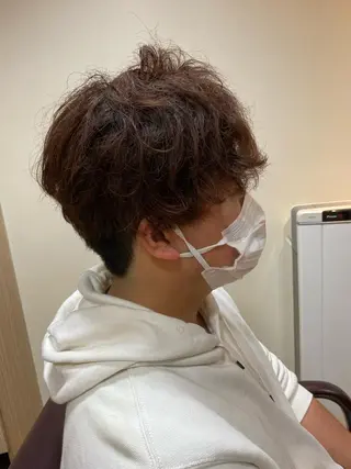 カラー メンズ 安藤 慎悟のヘアスタイル