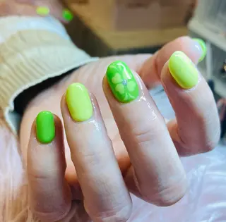 ネイル HandSnail 座間ネイルサロンのネイルデザイン