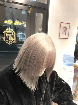 ミディアム カラー まつお ゆいのヘアスタイル