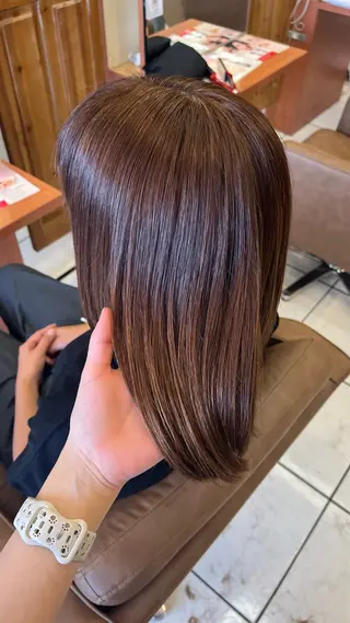 ミディアム カラー 🫧透明感 ×艶🫧 吉田 陽菜のヘアスタイル