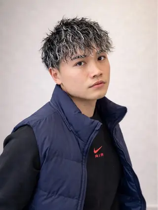 ショート パーマ 櫻井 弘汰のヘアスタイル