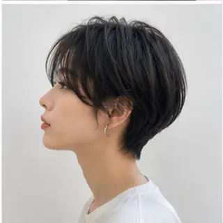 ショート 《期間限定無料》 くびれショート 日向のヘアスタイル