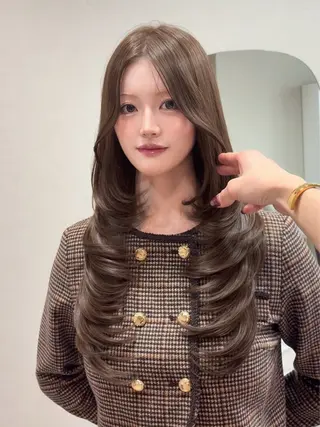 ロング カラー 艶感カラー 🩵レイヤー/紫音のヘアスタイル