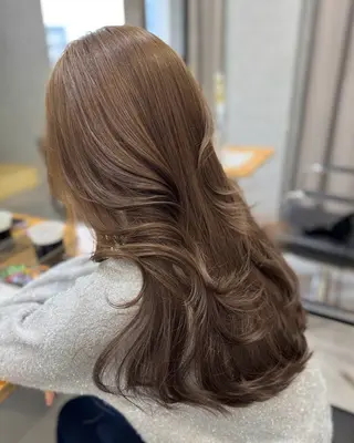 セミロング カラー 大阪梅田/ 楽人(らくと)のヘアスタイル