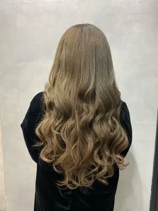 ミディアム カラー ヘアアレンジ FAAM Tsuneのヘアスタイル