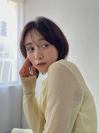 ミディアム 丸茂 聖名のヘアスタイル