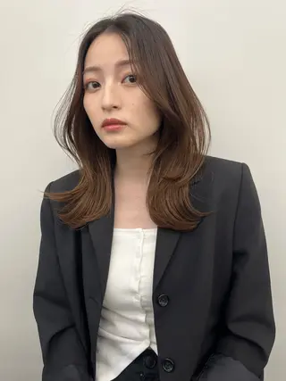 セミロング レイヤーカット🤍 seriraのヘアスタイル