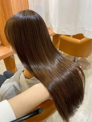 カラー 口丸 千尋のヘアスタイル