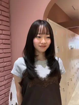ロング 山本 望華のヘアスタイル