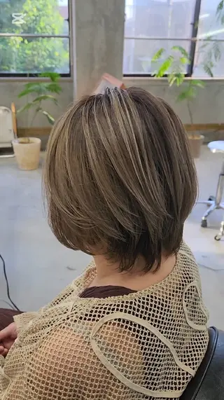 ショート カラー ブリーチ、デザイン  カラー福士直矢のヘアスタイル