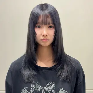 セミロング カラー 新宿/レイヤーカット 髪質改善/小顔見せのヘアスタイル