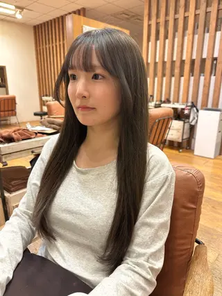 ロング iroha/大阪梅田 /ニュアンスカラーのヘアスタイル