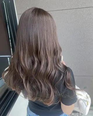ロング カラー 水川 七海のヘアスタイル
