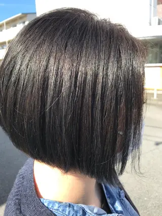 ショート カラー 猪ノ原 弘子のヘアスタイル
