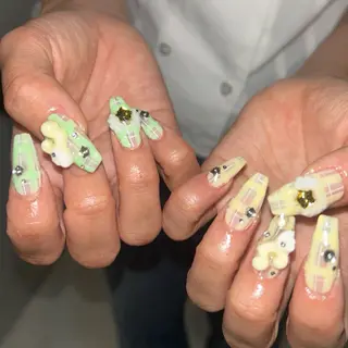 ネイル MODA MANAMIᵕ̈のネイルデザイン