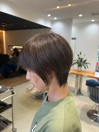 ショート Snug,Hair 愛美海(あみか)のヘアスタイル