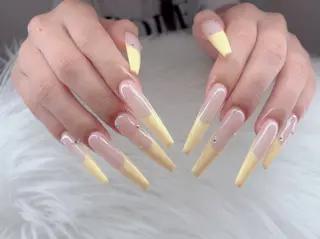 ネイル 　miyu.nail yukino のネイルデザイン