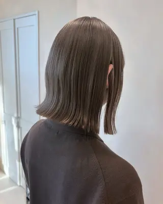 カラー ボブ/ミニボブ 透明感カラーkadoのヘアスタイル