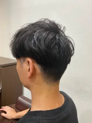 カラー メンズ 仲井 充のヘアスタイル