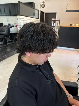 ショート パーマ メンズ ダブルカラー メンズパーマ大成のヘアスタイル
