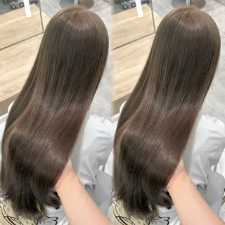 ロング KAE🍓艶カラー /韓国風のヘアスタイル