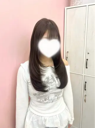 セミロング カラー ronmuu／ shizukuのヘアスタイル