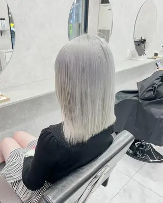 ミディアム 🦋ハイトーン🦋 石山 希理🦋のヘアスタイル