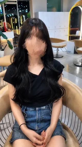 ロング カラー Hiyori /艶カラーのヘアスタイル