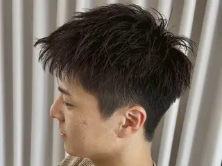 ショート センターパート 韓国ヘア・綾也のヘアスタイル