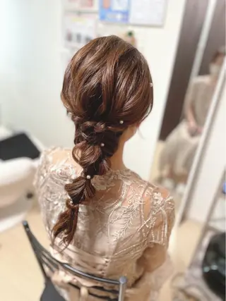 ヘアアレンジ イーチブライト EachBrightのヘアスタイル