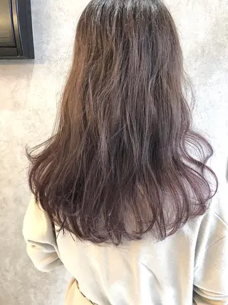 セミロング カラー 顔周りレイヤーカット ブリーチminamiのヘアスタイル