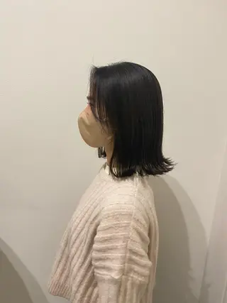 ミディアム カラー 大久保 梨音のヘアスタイル