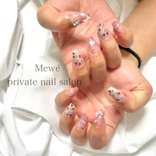 ネイル Mewé ayakaのネイルデザイン
