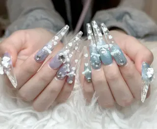 ロング ANH ゴテゴテネイルのネイルデザイン