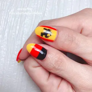 ミディアム ネイル 🐾enen style 🐾のネイルデザイン